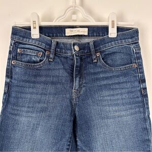 GAP Women's Classic Straight Leg Blue Jeans